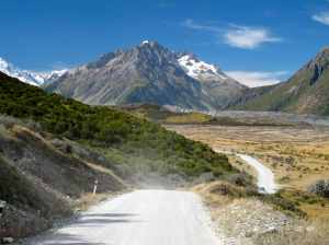 The road to Tasman glacial lake